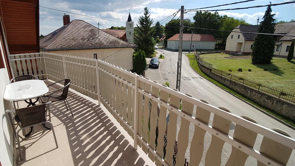 Villa Nora Hévíz Extérieur photo