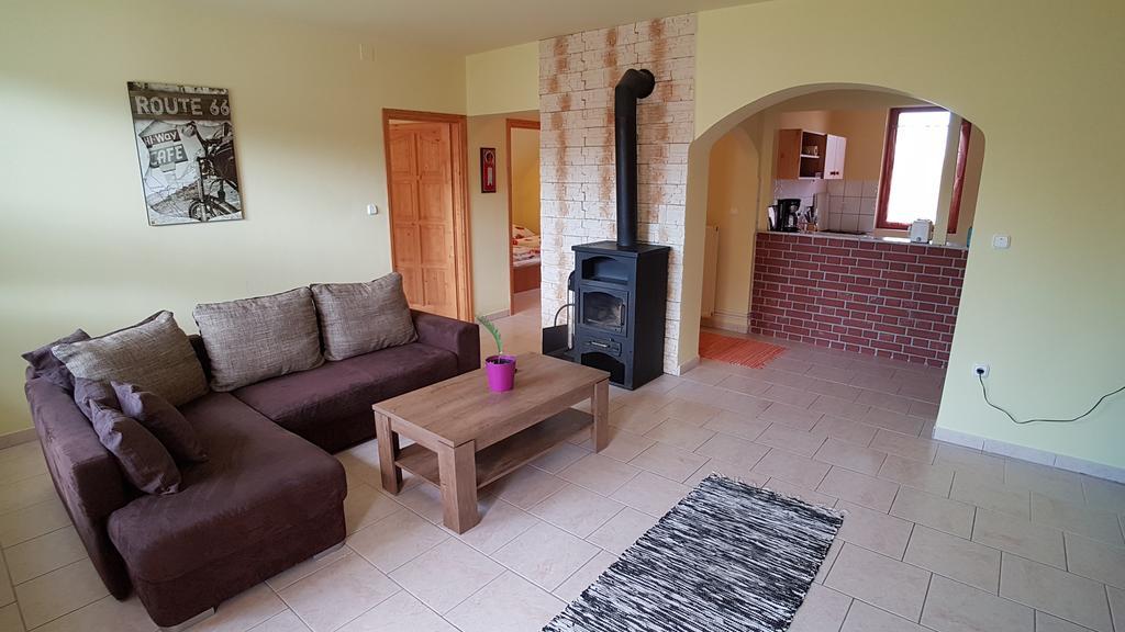 Villa Nora Hévíz Extérieur photo